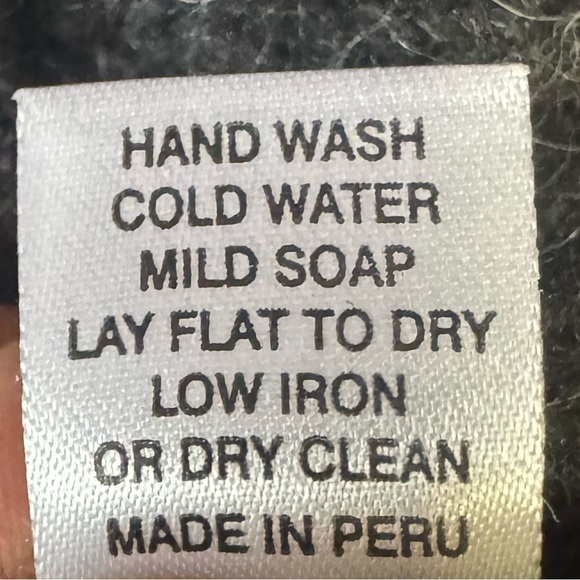 JARBO alpaca merino sweater deconstructed asymmetrical gray off shoulder medium - Picture 16 of 17